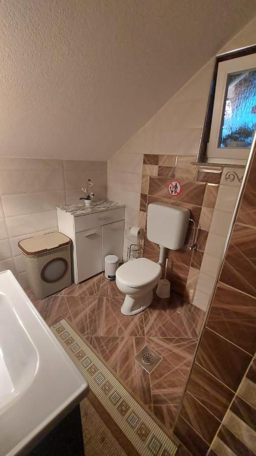 Apartment Slap Rakovica Exterior foto